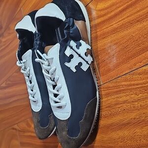 Tory Burch Billie Runner Sneakers . Sz 10M • Like New